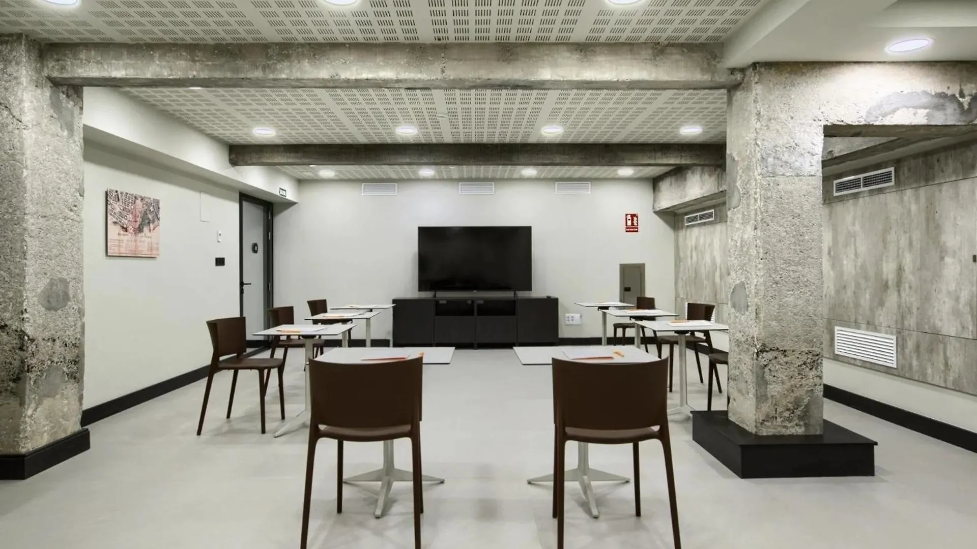 Voco Bilbao - City By Ihg Hotel